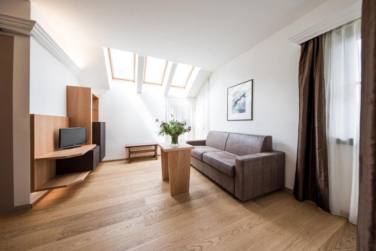 Hotel Haus Am Hang Caldaro Luaran gambar