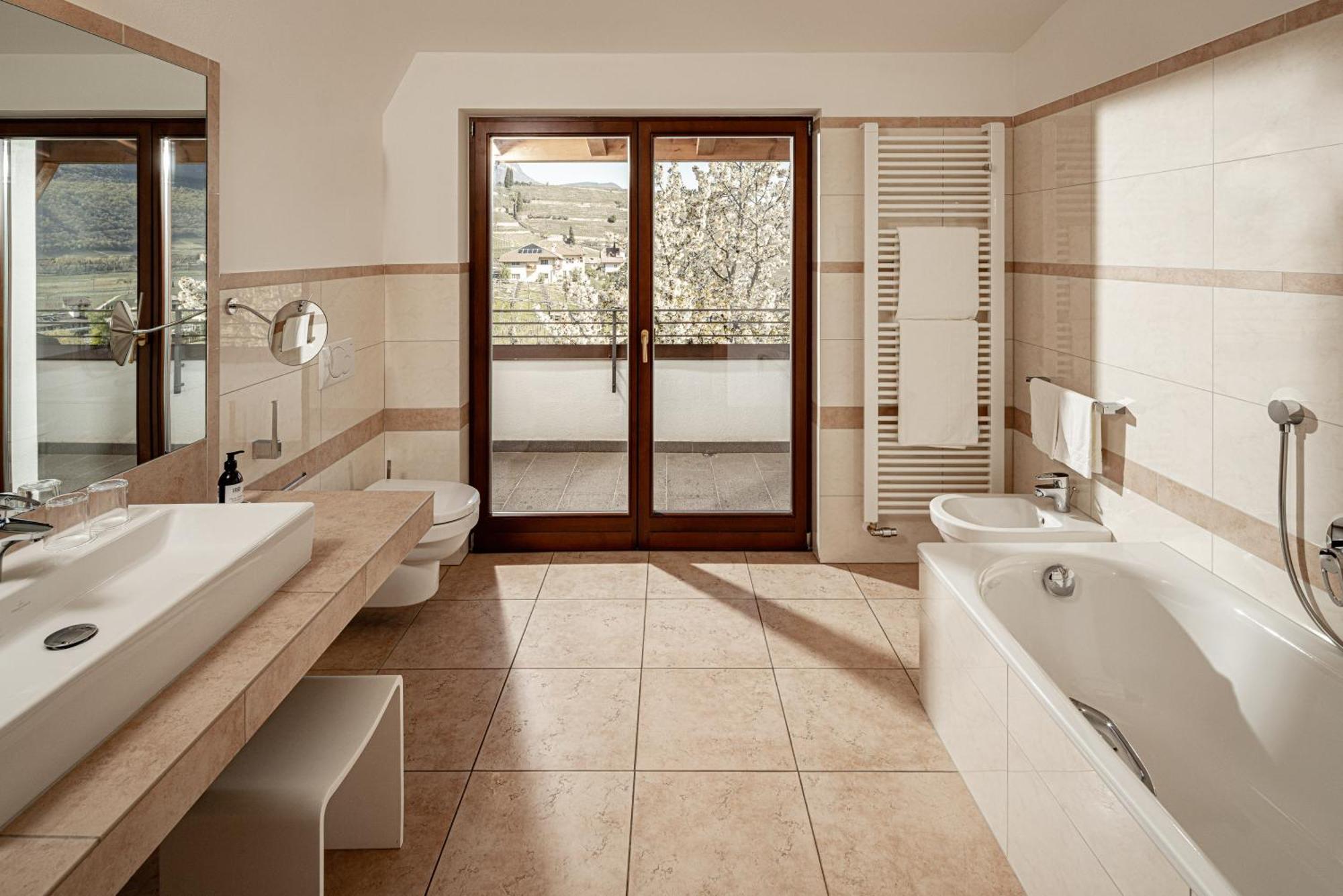 Hotel Haus Am Hang Caldaro Bilik gambar